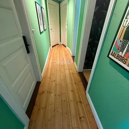 Greenbrook Homes - Jungle Bed & Breakfast